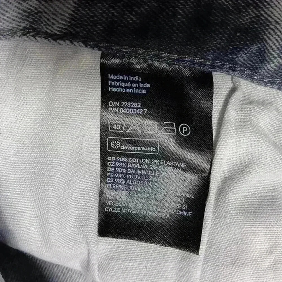 & Denim  Men's Acid wash Slim jeans. Size 34 - Picture 4 of 8